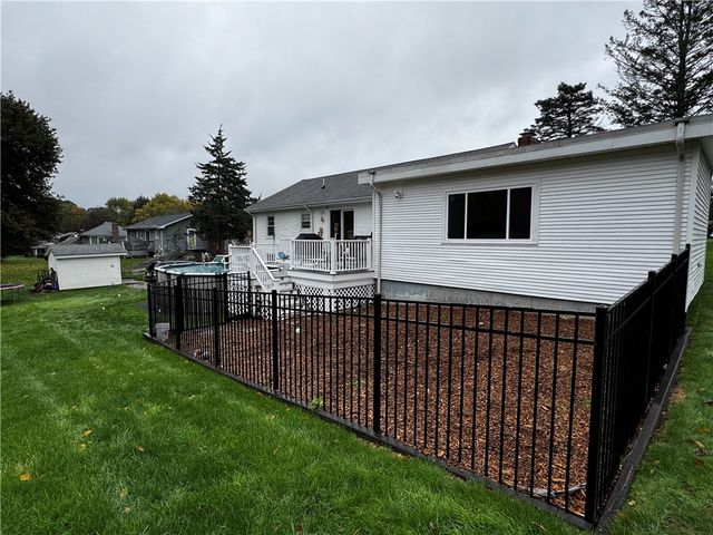 6 Rolling Acres Drive, Cumberland, RI 02864