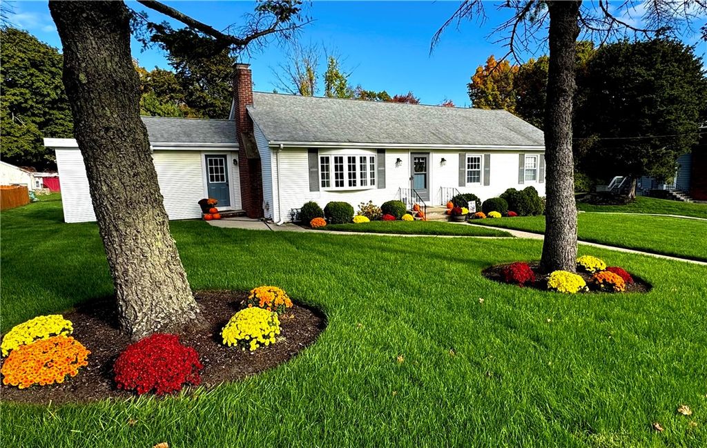 6 Rolling Acres Drive, Cumberland, RI 02864