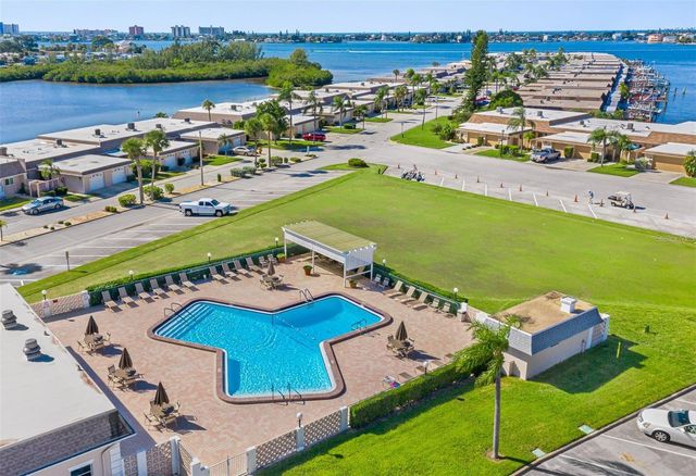 1 BOCA CIEGA POINT BOULEVARD 301, St Petersburg, FL 33708