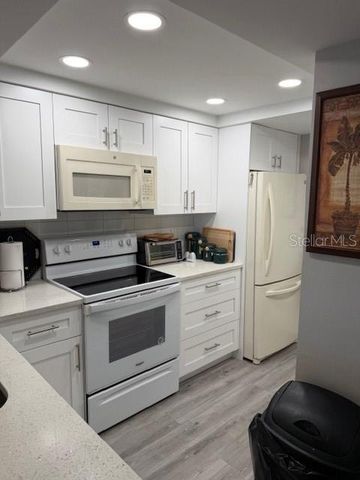 1 BOCA CIEGA POINT BOULEVARD 301, St Petersburg, FL 33708