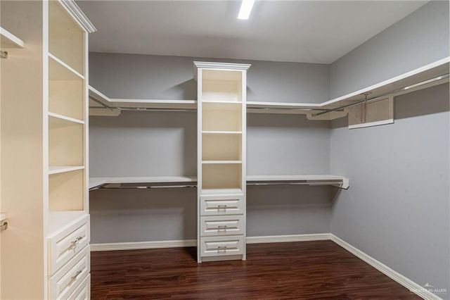 815 W Cardinal Avenue, Pharr, TX 78577
