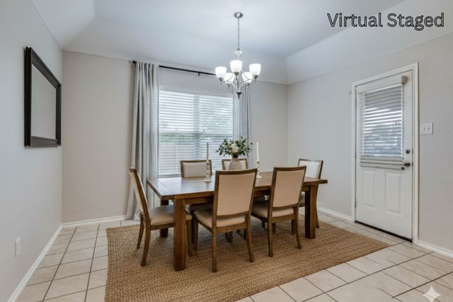 542 Clearlake Drive, Waxahachie, TX 75165