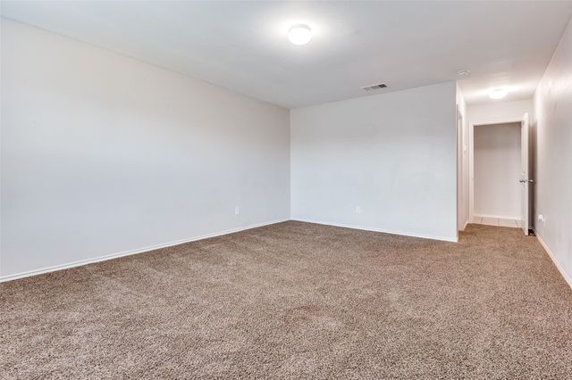 542 Clearlake Drive, Waxahachie, TX 75165