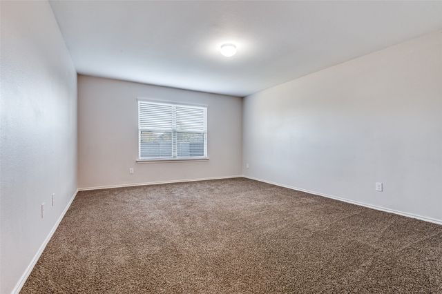 542 Clearlake Drive, Waxahachie, TX 75165