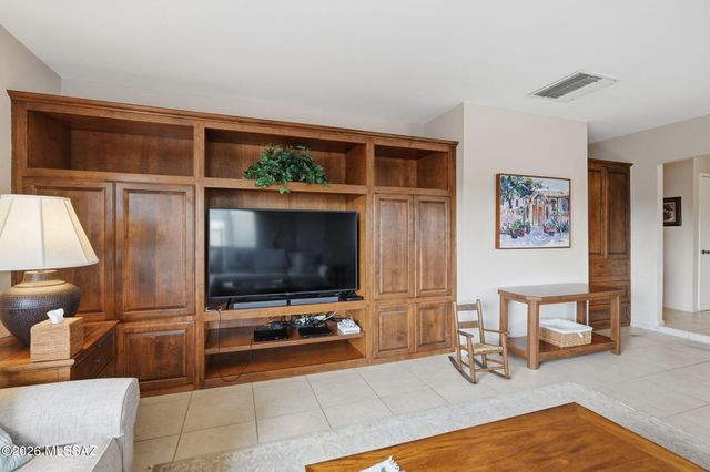 11141 E Escalante Road, Tucson, AZ 85730