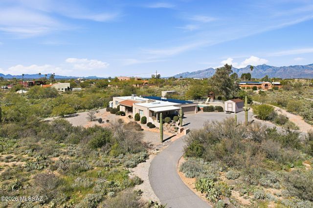 11141 E Escalante Road, Tucson, AZ 85730