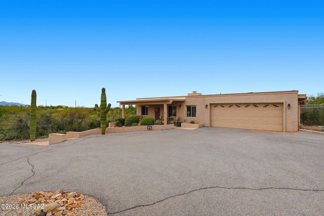 11141 E Escalante Road, Tucson, AZ 85730