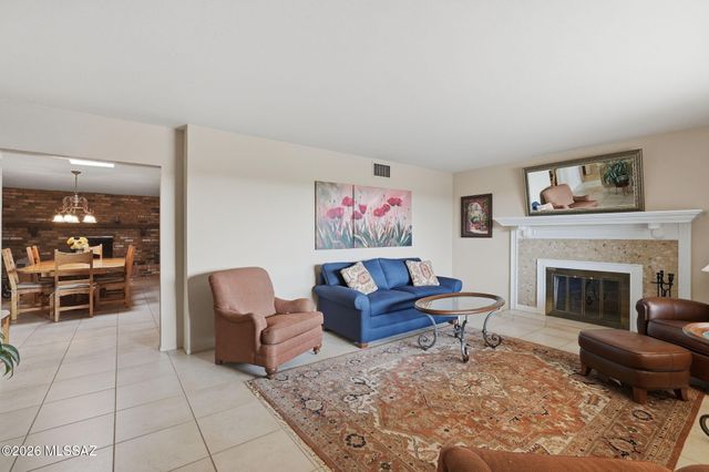 11141 E Escalante Road, Tucson, AZ 85730