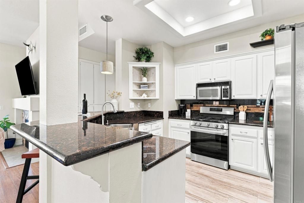 11360 Portobelo Drive 7, San Diego, CA 92124 — photo 5