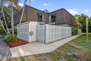 1980 NE Dixie Highway, Jensen Beach, FL 34957