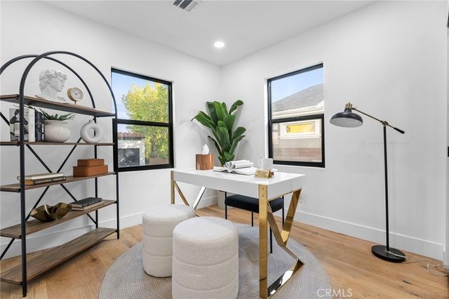 5334 Hillcrest, Los Angeles, CA 90043