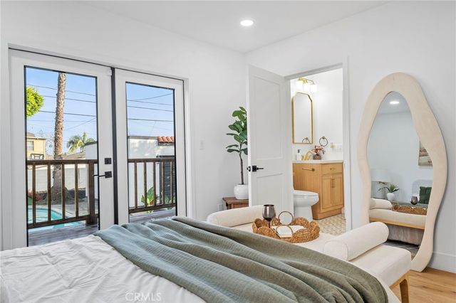 5334 Hillcrest, Los Angeles, CA 90043