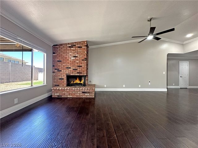 2414 La Casa Drive, Henderson, NV 89014