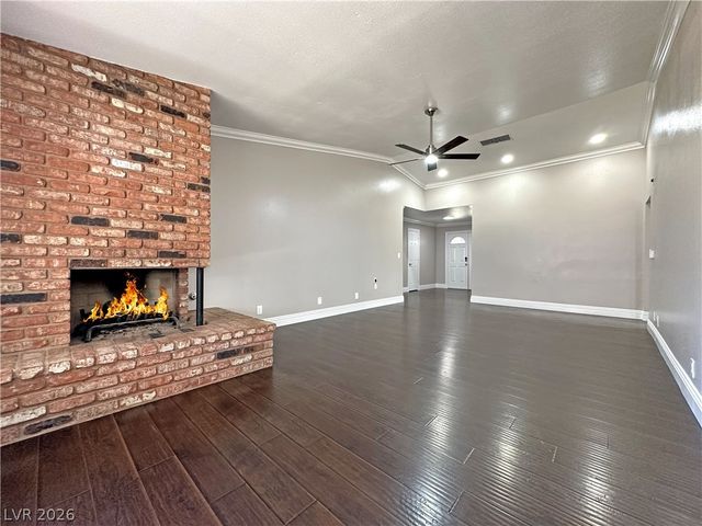 2414 La Casa Drive, Henderson, NV 89014