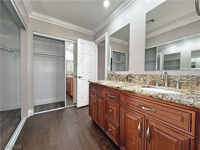 2414 La Casa Drive, Henderson, NV 89014