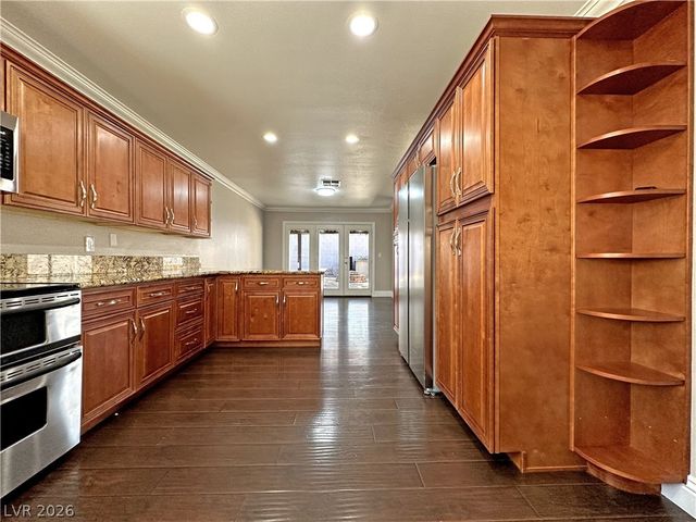 2414 La Casa Drive, Henderson, NV 89014