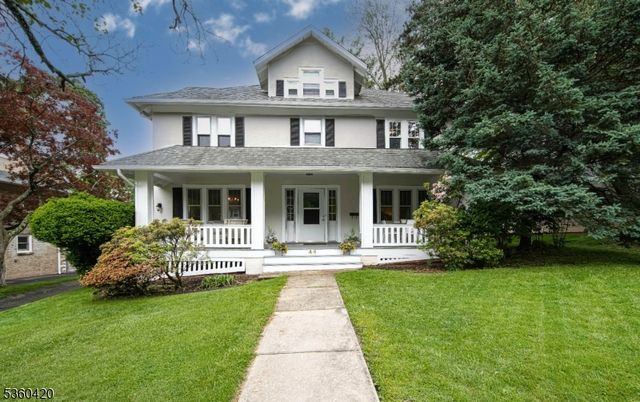 44 Clinton Ave, Maplewood Twp., NJ 07040