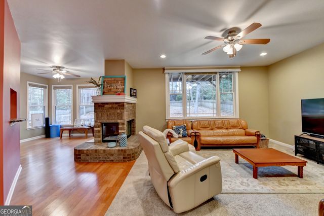 2213 HAMILTON MILL Parkway, Dacula, GA 30019
