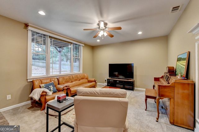 2213 HAMILTON MILL Parkway, Dacula, GA 30019