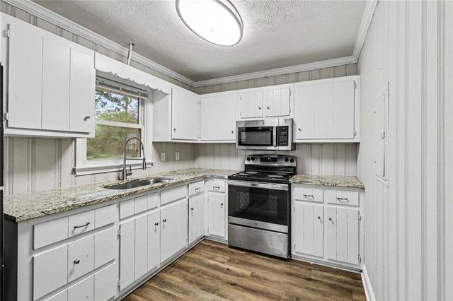 1215 Burnt Hickory Road, Douglasville, GA 30134