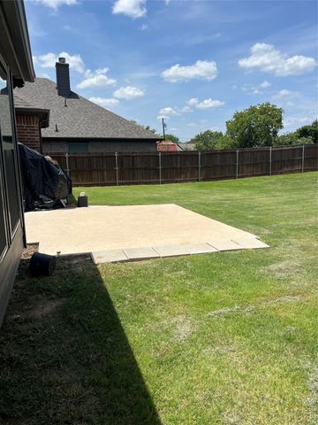 118 Jazlyn Drive, Keene, TX 76059