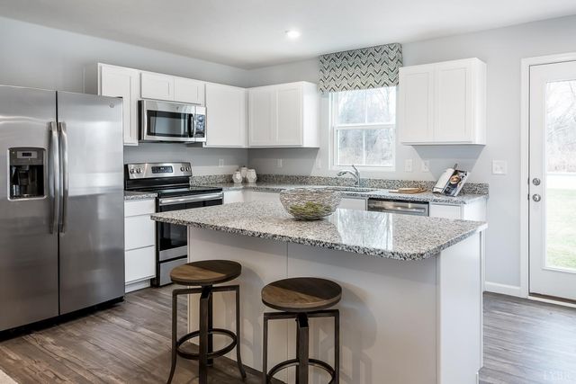 64 Crossing Court, Bedford, VA 24523