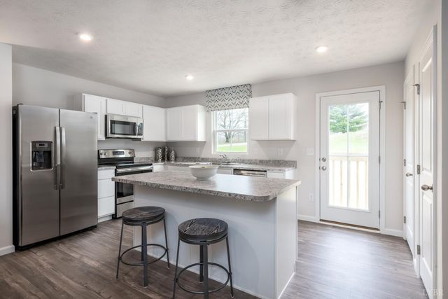 64 Crossing Court, Bedford, VA 24523