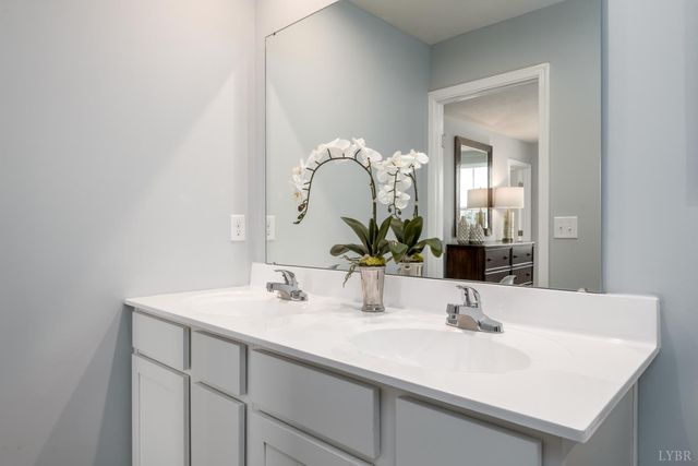 64 Crossing Court, Bedford, VA 24523