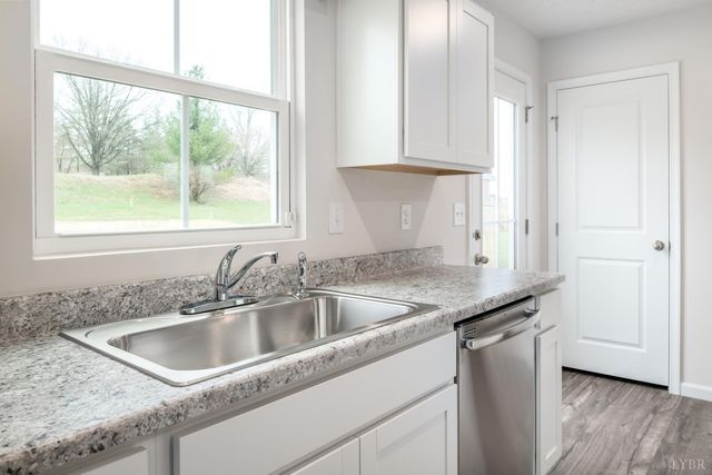 64 Crossing Court, Bedford, VA 24523