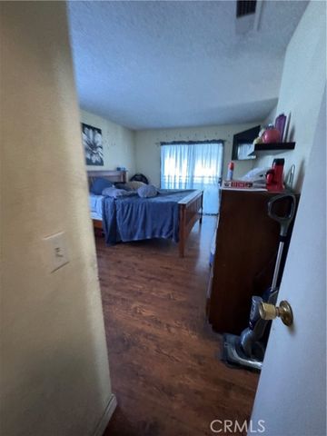 504 S Quince, Bloomington, CA 92316