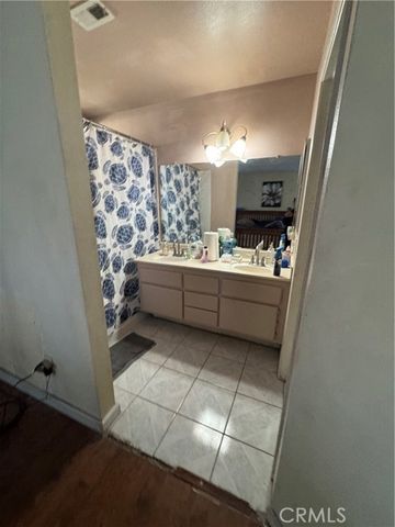 504 S Quince, Bloomington, CA 92316