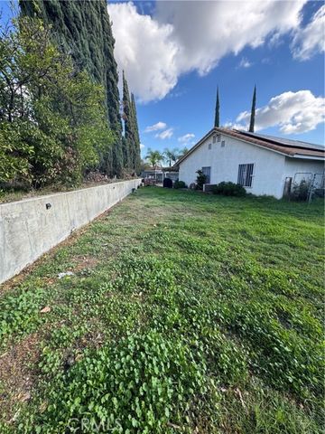 504 S Quince, Bloomington, CA 92316