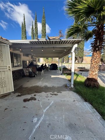 504 S Quince, Bloomington, CA 92316