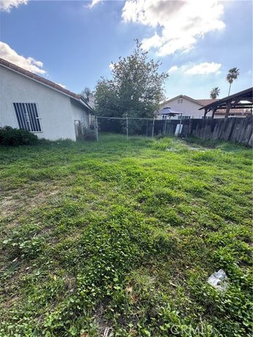 504 S Quince, Bloomington, CA 92316