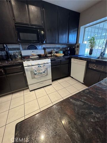 504 S Quince, Bloomington, CA 92316