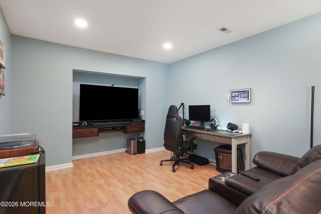 53 Kirschman Drive, Matawan, NJ 07747