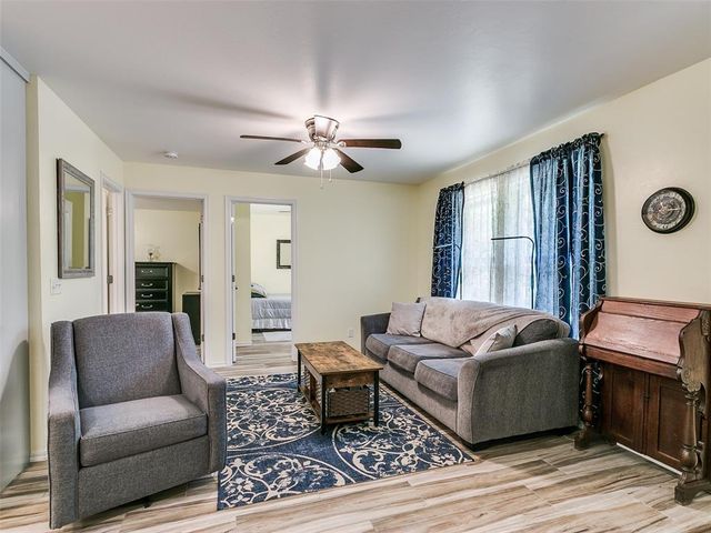 14587 S Sooner Road, Edmond, OK 73034