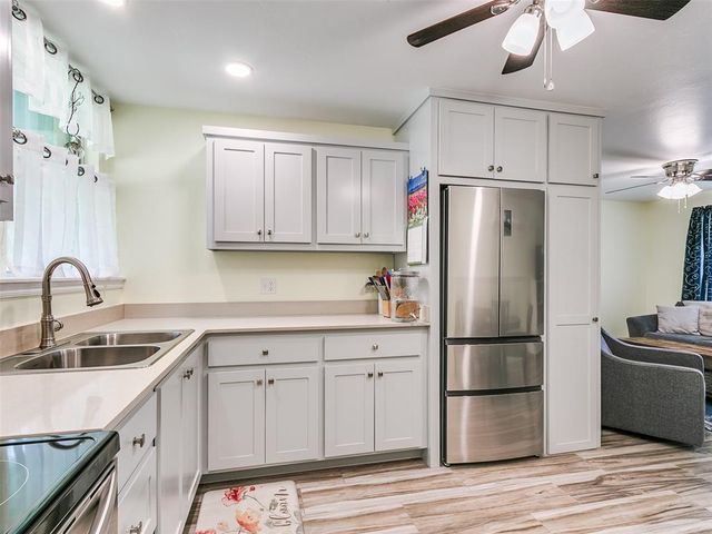 14587 S Sooner Road, Edmond, OK 73034