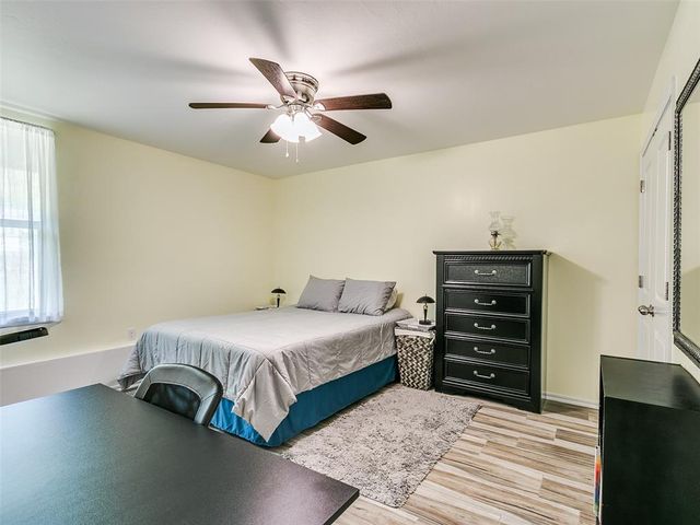 14587 S Sooner Road, Edmond, OK 73034