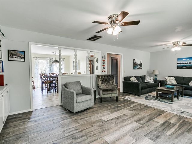 14587 S Sooner Road, Edmond, OK 73034