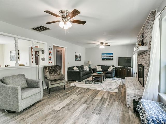 14587 S Sooner Road, Edmond, OK 73034