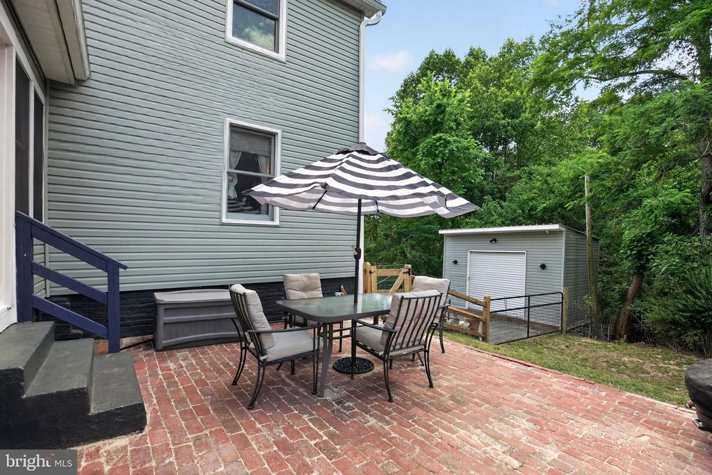 Image 11 of property listing at 2715 LOWER MARLBORO RD, Owings, MD 20736