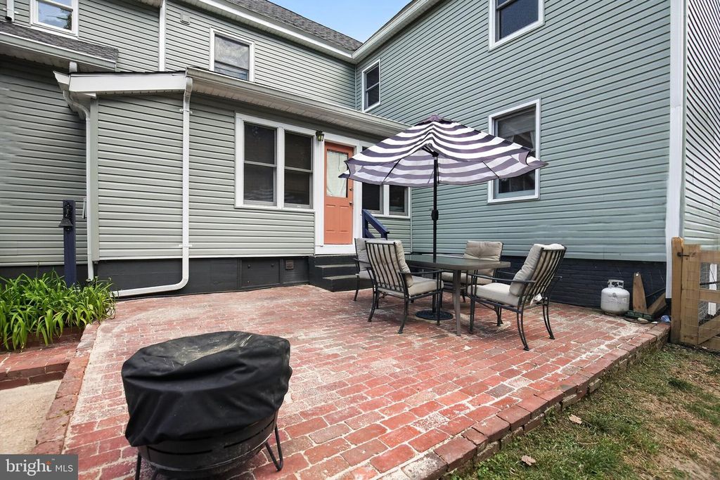 Image 12 of property listing at 2715 LOWER MARLBORO RD, Owings, MD 20736