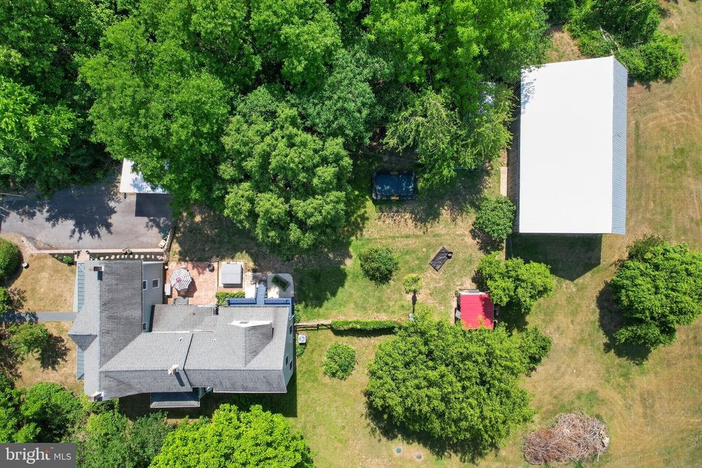 Image 15 of property listing at 2715 LOWER MARLBORO RD, Owings, MD 20736