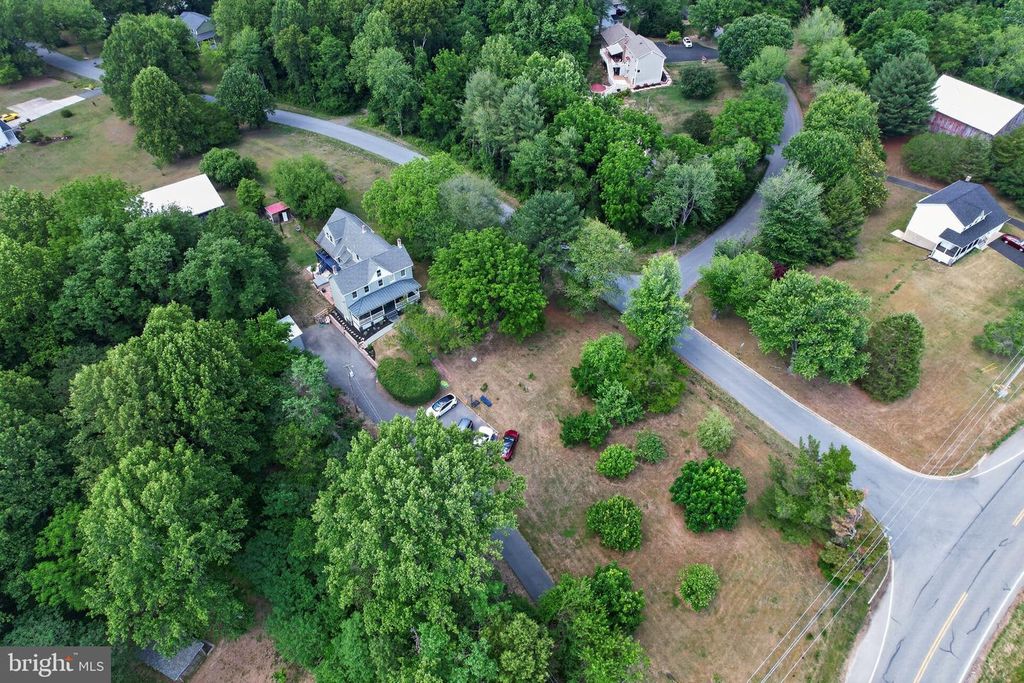Image 16 of property listing at 2715 LOWER MARLBORO RD, Owings, MD 20736
