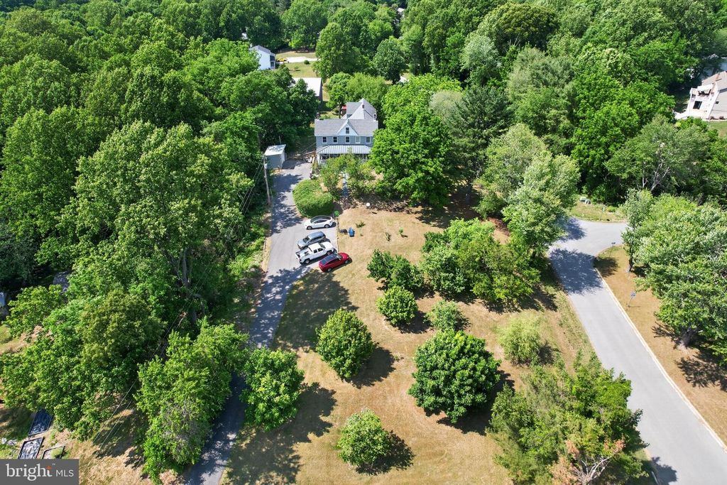 Image 19 of property listing at 2715 LOWER MARLBORO RD, Owings, MD 20736