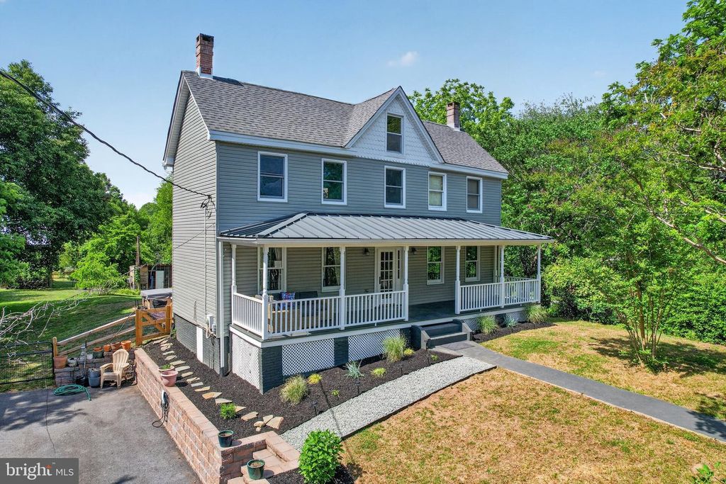 Image 2 of property listing at 2715 LOWER MARLBORO RD, Owings, MD 20736