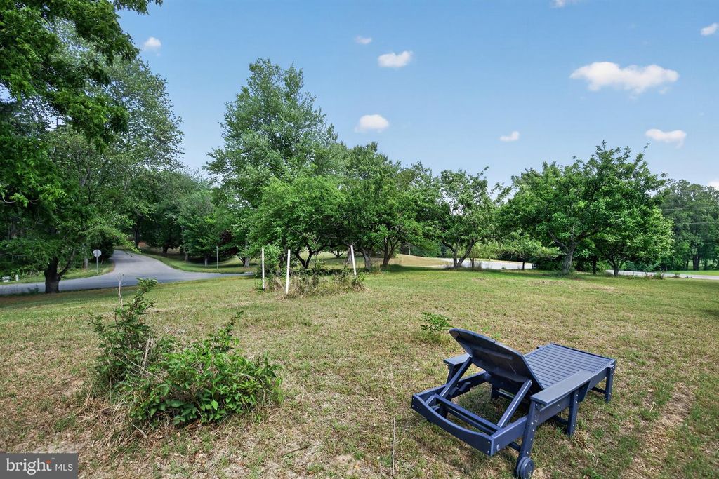Image 20 of property listing at 2715 LOWER MARLBORO RD, Owings, MD 20736
