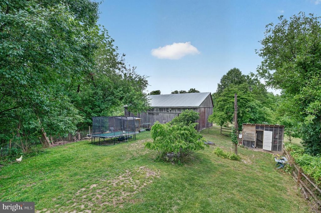 Image 22 of property listing at 2715 LOWER MARLBORO RD, Owings, MD 20736