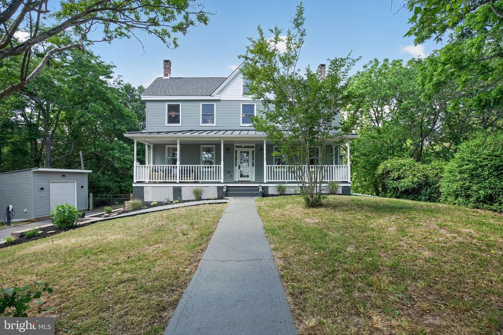 Image 3 of property listing at 2715 LOWER MARLBORO RD, Owings, MD 20736